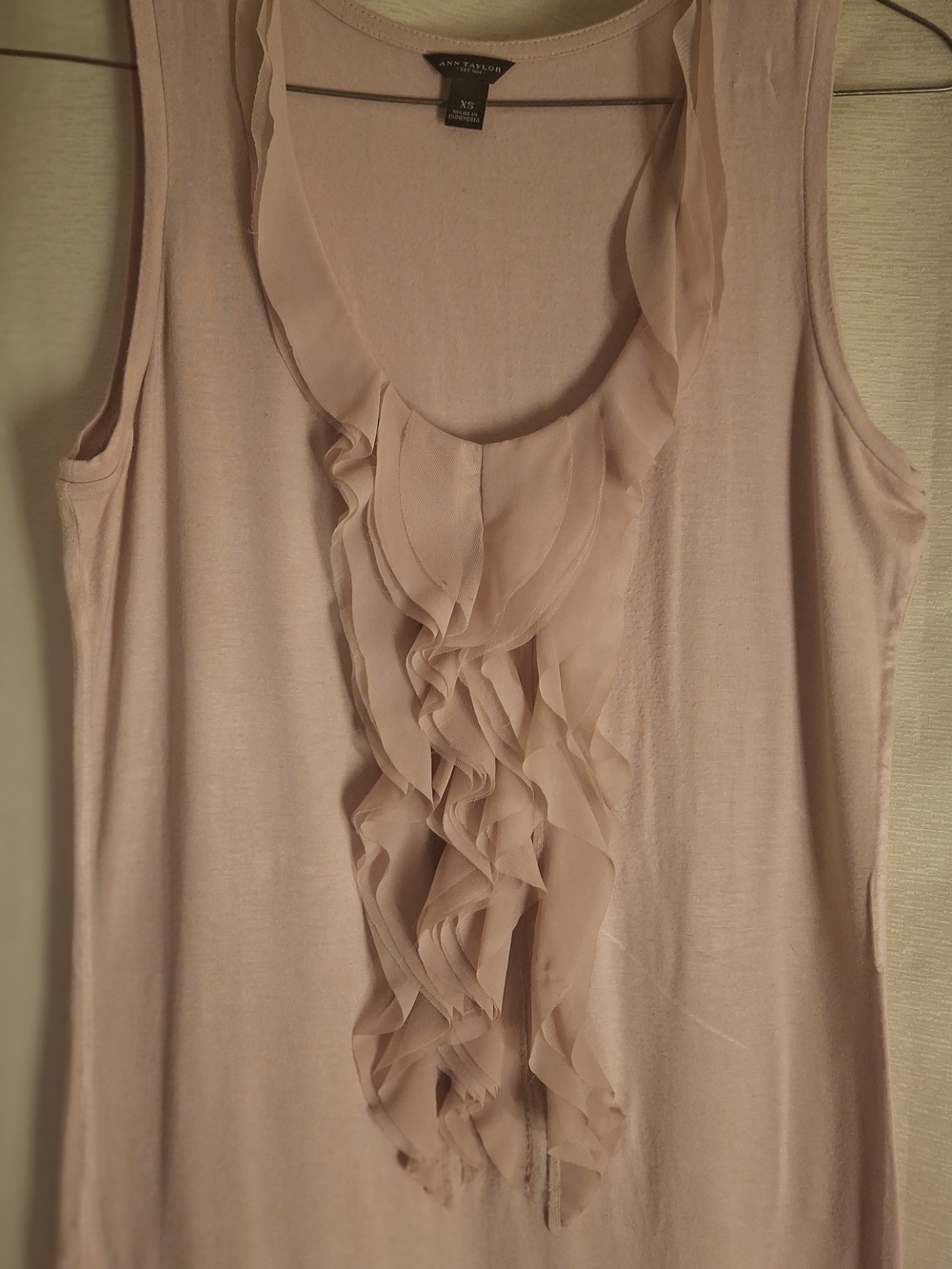 Ann Taylor Blush Ruffle Front Sleeveless Tank